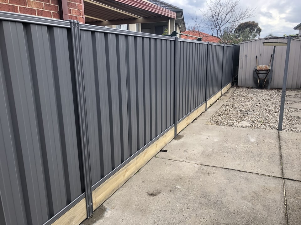 Colorbond Fencing Melbourne | Colorbond Fencing Installation